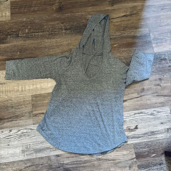 A&I Gray Hooded Top and Patterned Leggings Lounge Set Size Large/XL - Picture 6 of 9